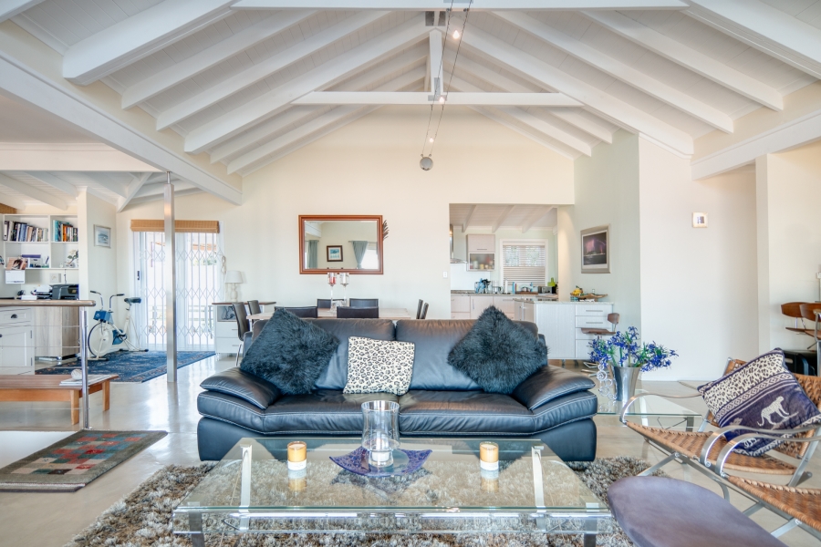 3 Bedroom Property for Sale in Glen Marine Western Cape